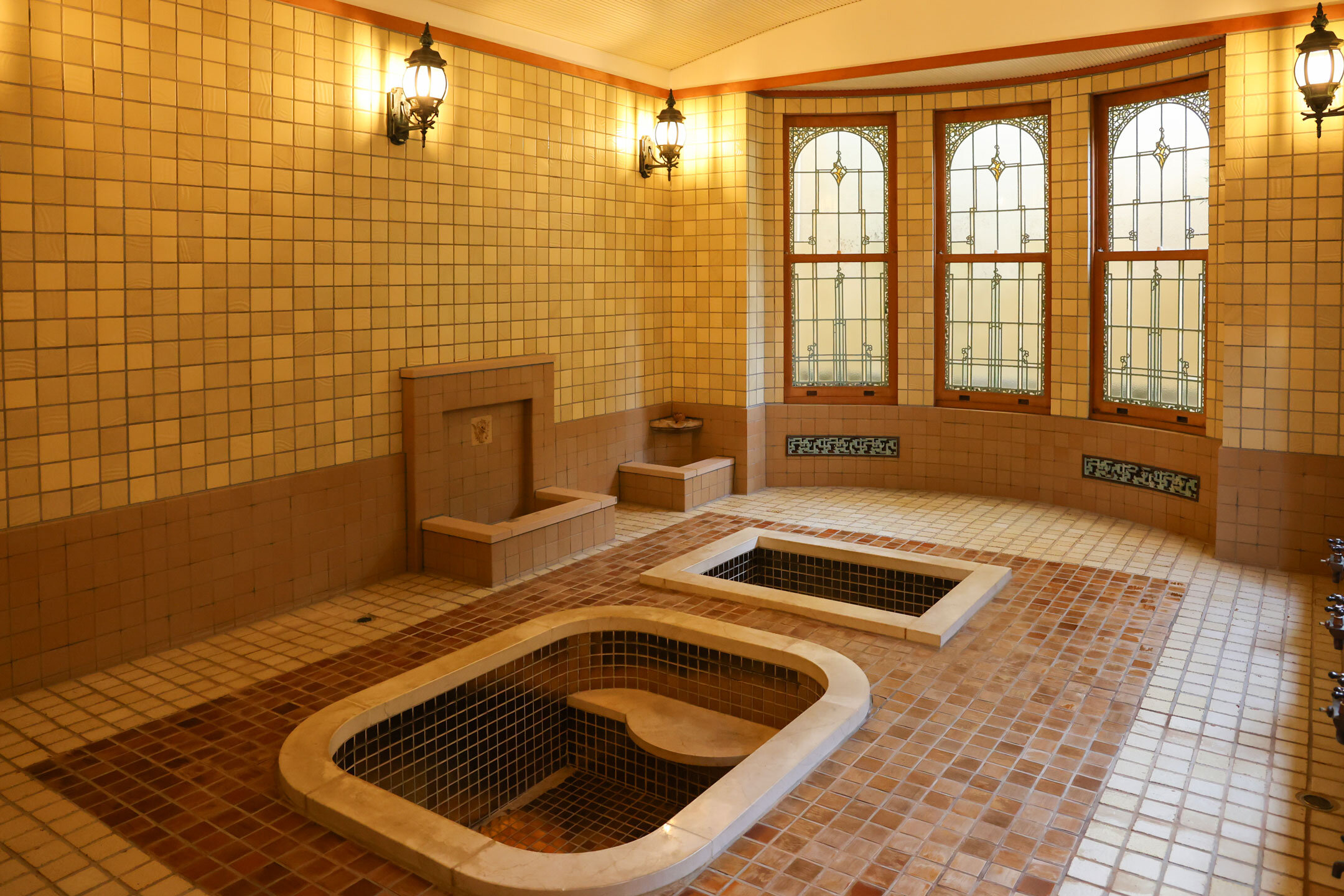 新旧の注目スポットを巡る、熱海半日散歩