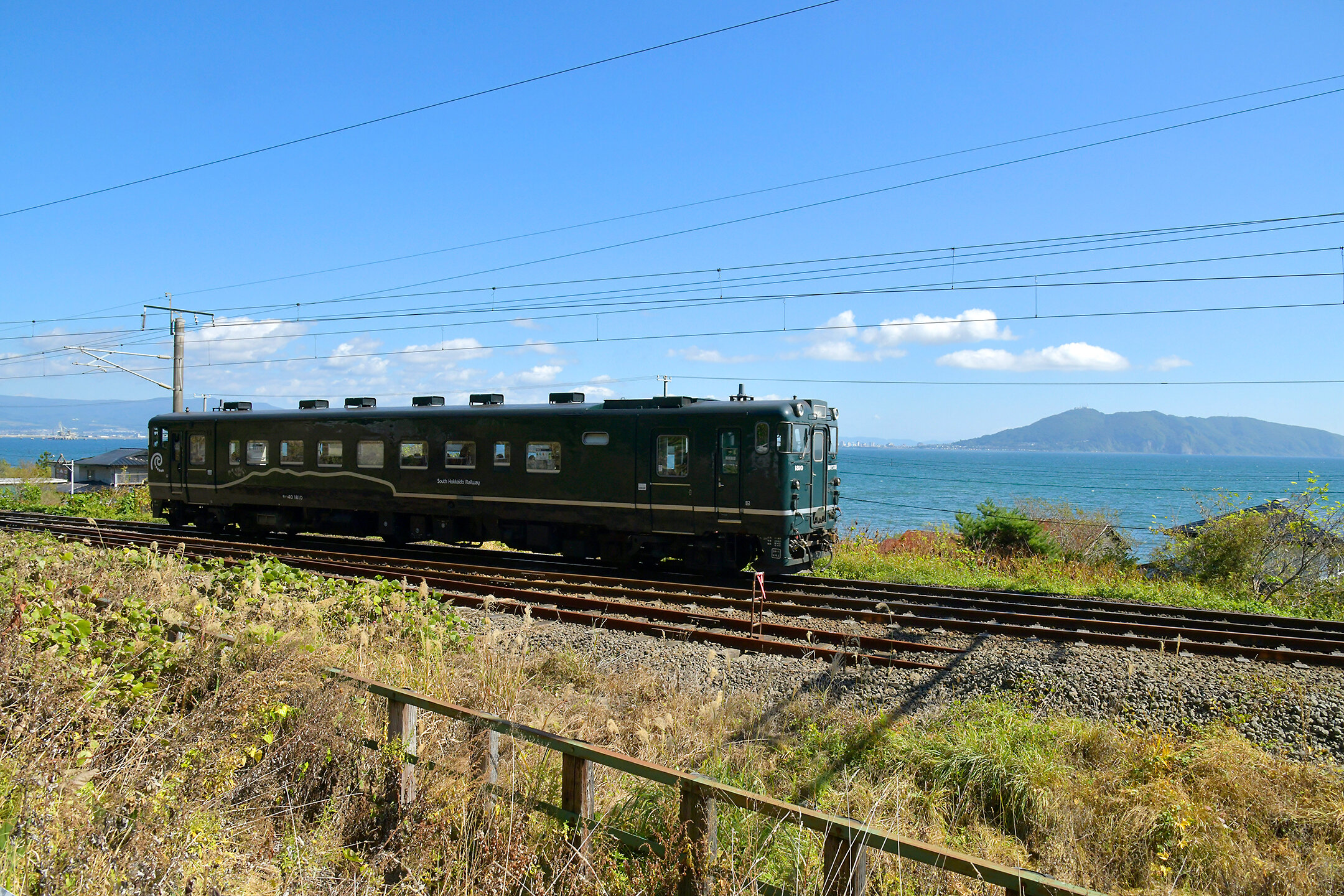 グルメや海・街の絶景に温泉、鉄道も！心躍る木古内・函館へ
