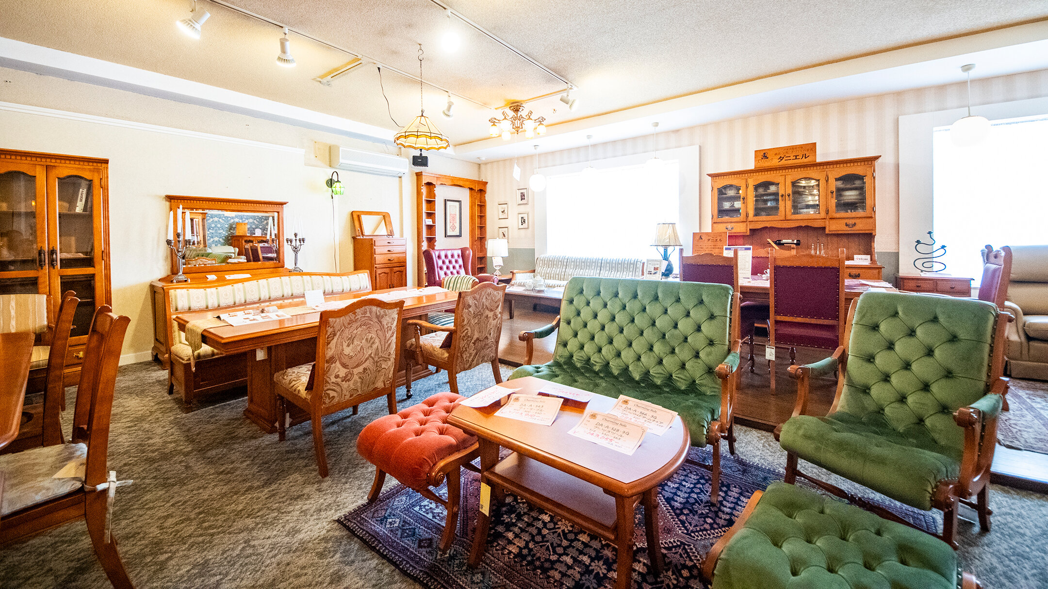 横浜開港の歴史とともに発展した「横浜クラシック家具」の老舗